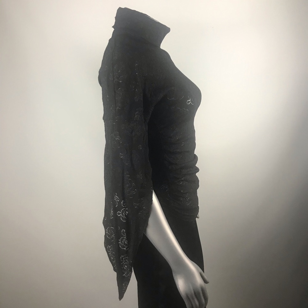 Nell Black Rose Blouse Sz Medium - Picture 3 of 5